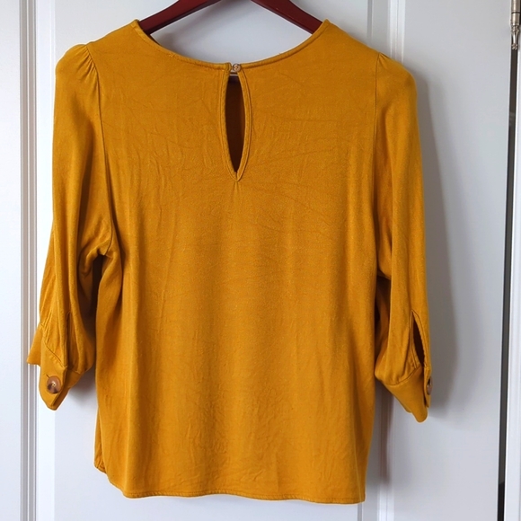 Dynamite mustard blouse XS - Picture 3 of 6